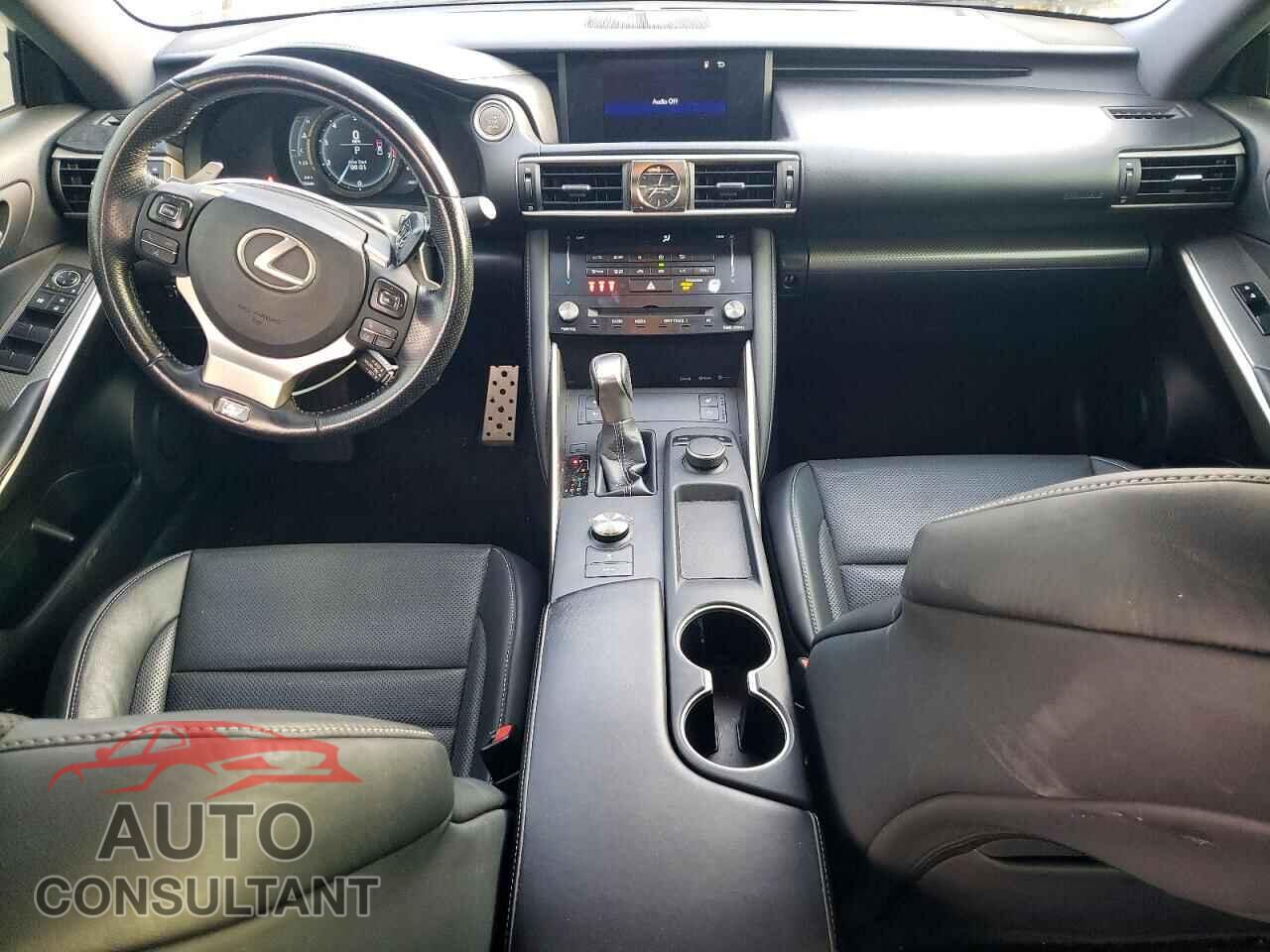 LEXUS IS 2017 - JTHBA1D25H5049702