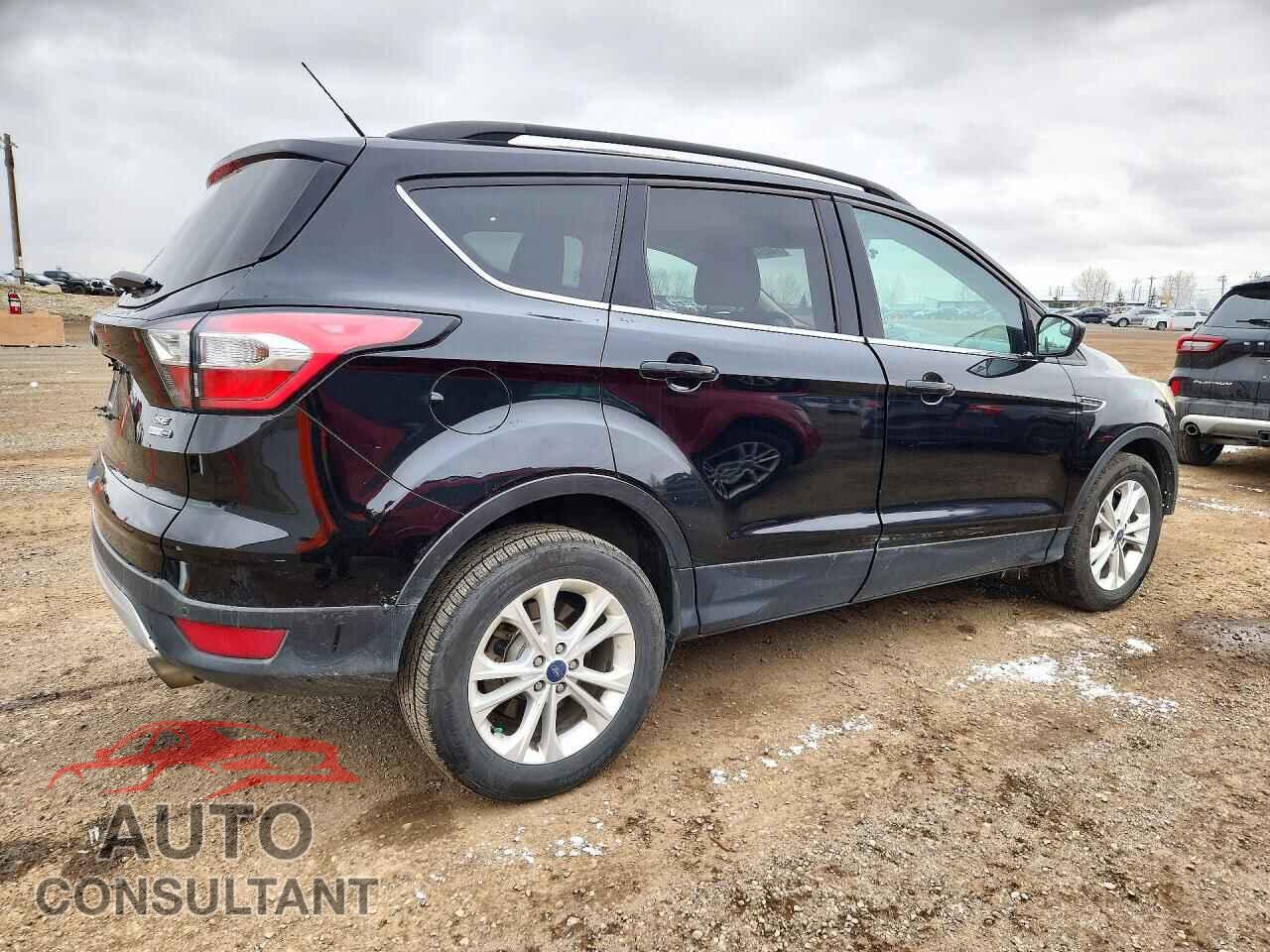 FORD ESCAPE 2017 - 1FMCU9GD8HUD00951