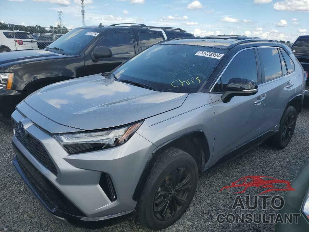 TOYOTA RAV4 2022 - 2T3E6RFV8NW031687