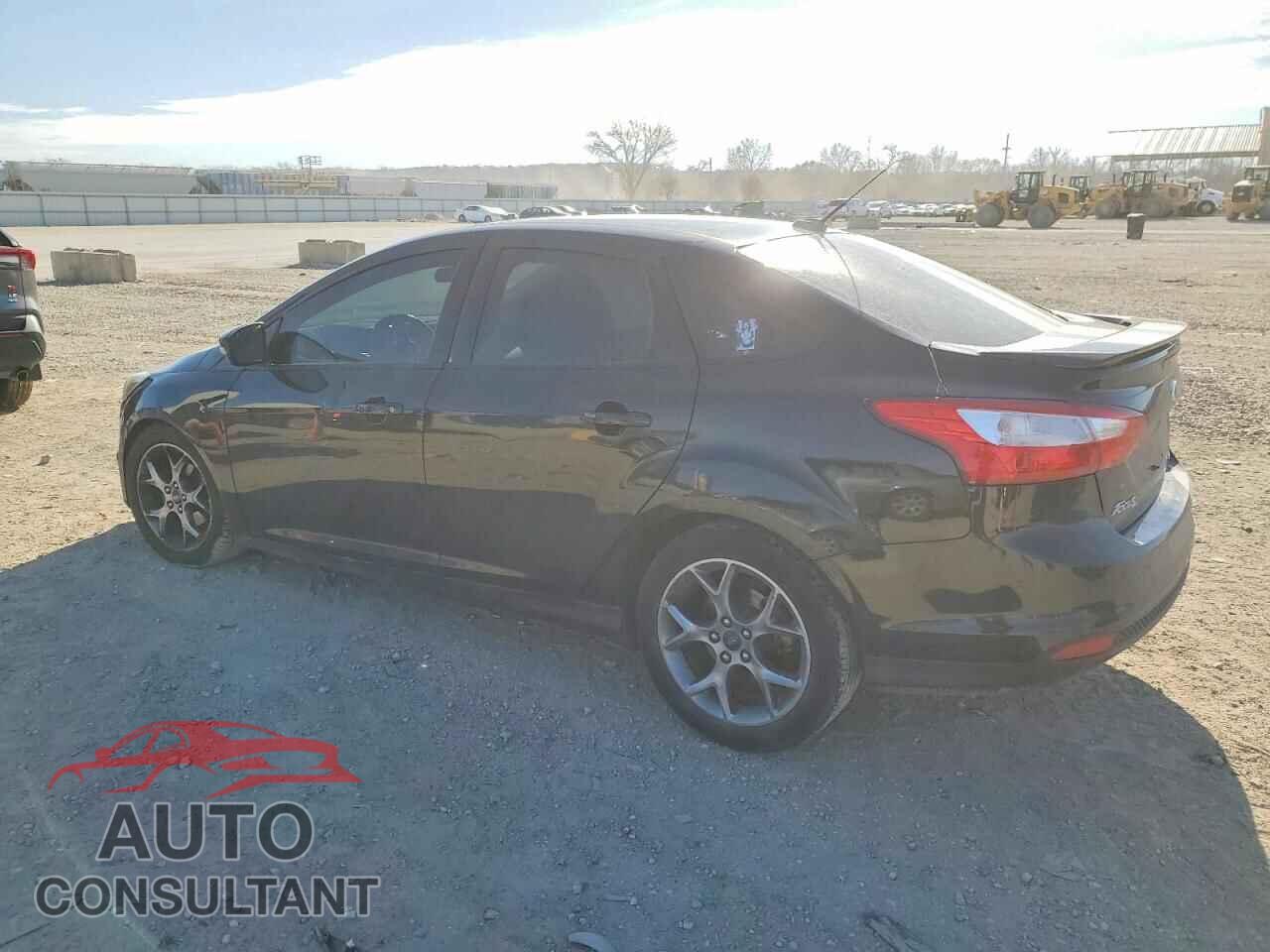 FORD FOCUS 2014 - 1FADP3F27EL258390