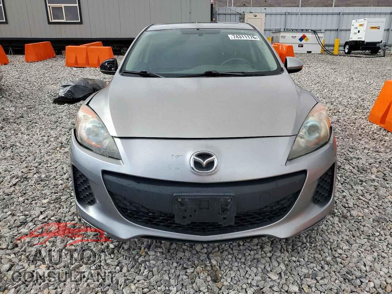 MAZDA 3 2012 - JM1BL1V80C1558577
