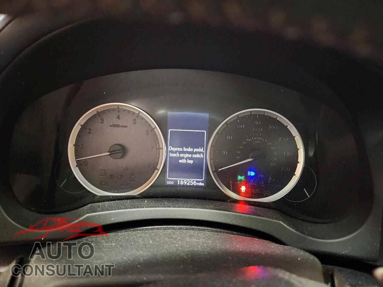 LEXUS IS 2015 - JTHCF1D23F5025613