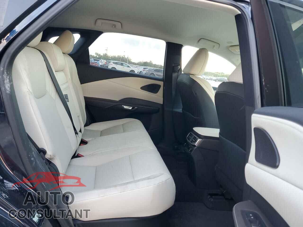 LEXUS RX350 2018 - 2T2BAMBA6PC007002