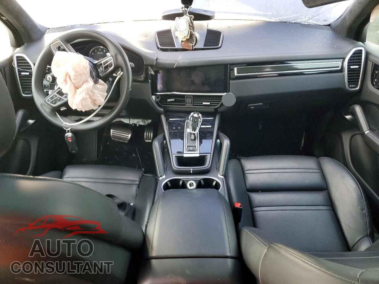 PORSCHE CAYENNE 2019 - WP1AF2AY7KDA80670