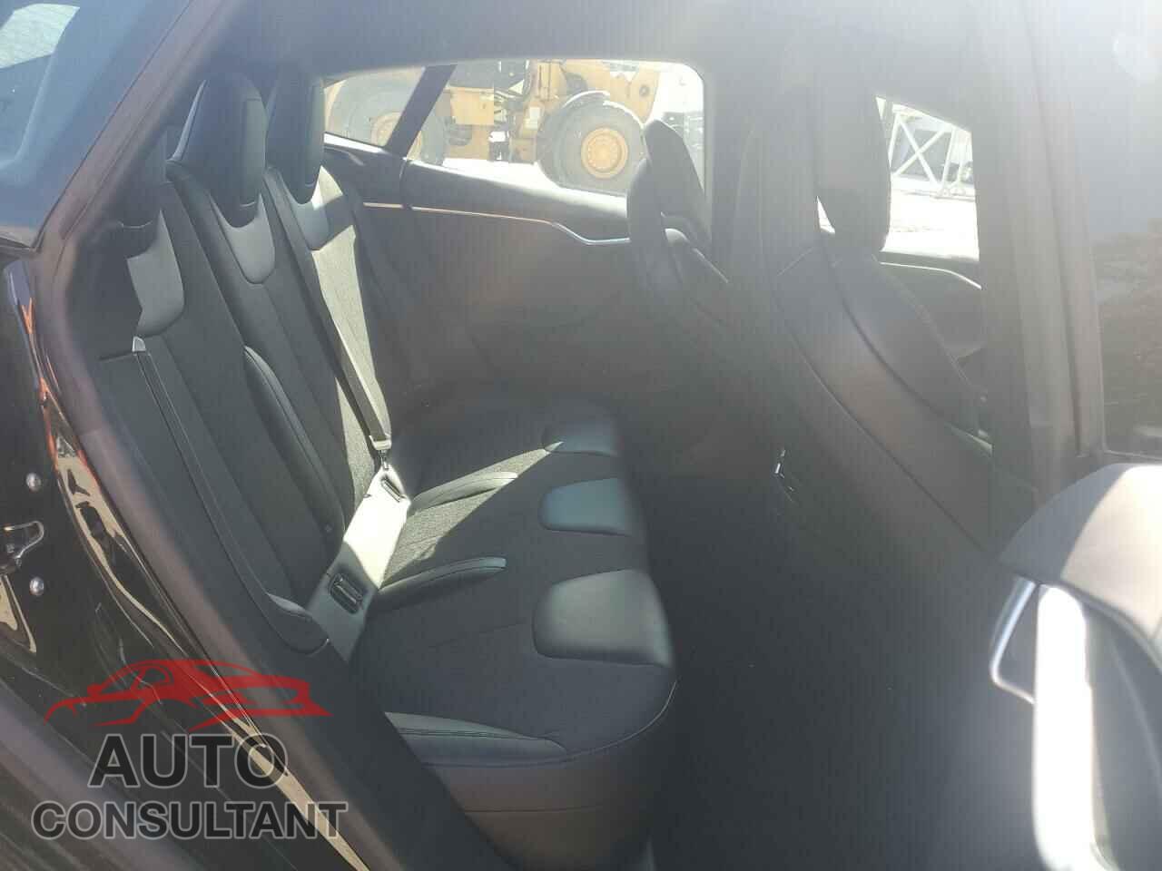 TESLA MODEL S 2017 - 5YJSA1E13HF198826
