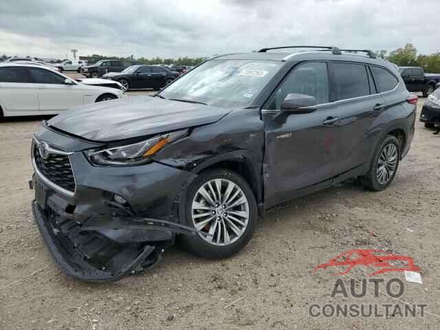 TOYOTA HIGHLANDER 2020 - 5TDFARAH9LS002041