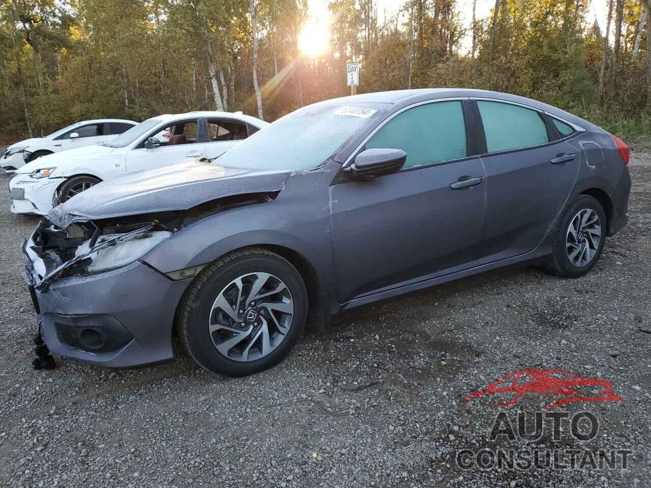 HONDA CIVIC 2018 - 2HGFC2F80JH020693