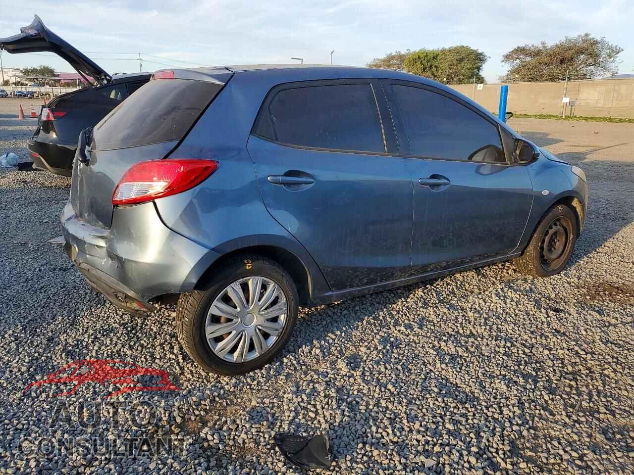 MAZDA 2 2014 - JM1DE1KY5E0171233