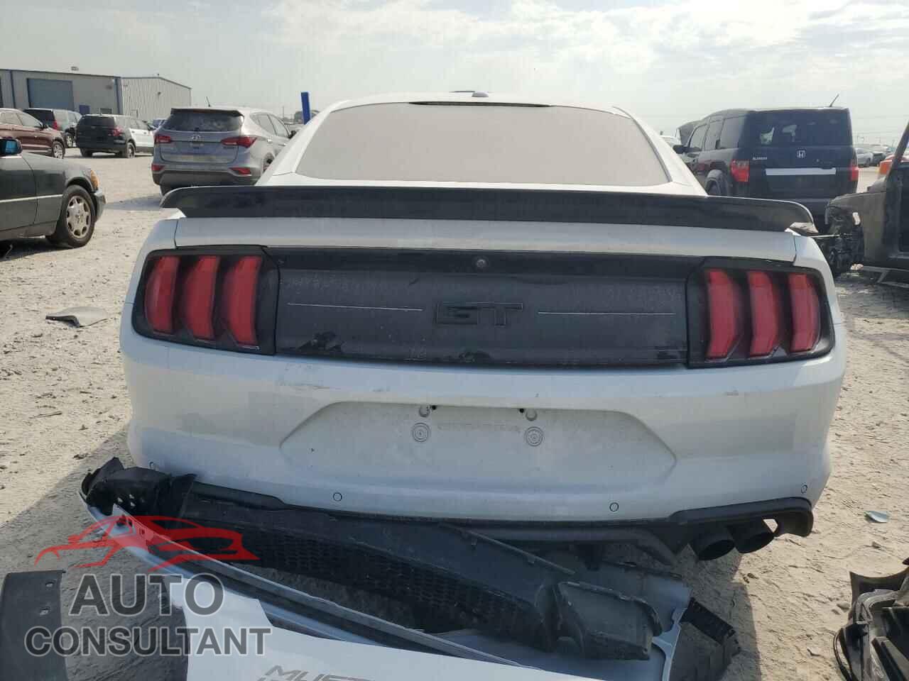 FORD MUSTANG 2018 - 1FA6P8CF6J5139533