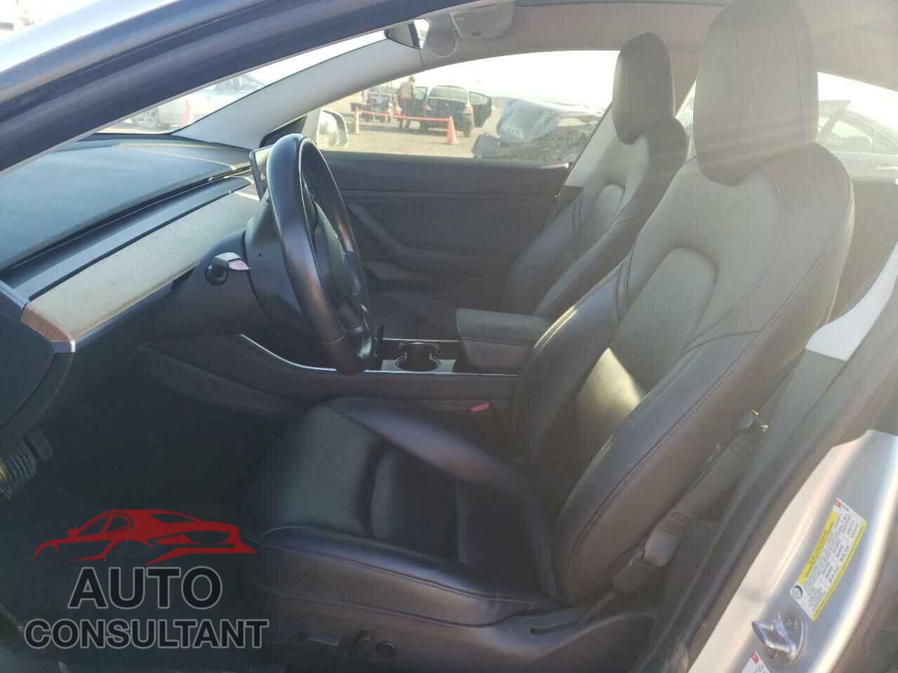 TESLA MODEL 3 2018 - 5YJ3E1EA4JF019160