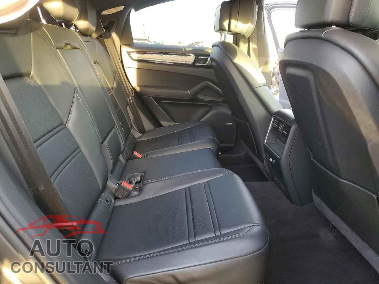 PORSCHE CAYENNE 2021 - WP1BA2AY0MDA40646