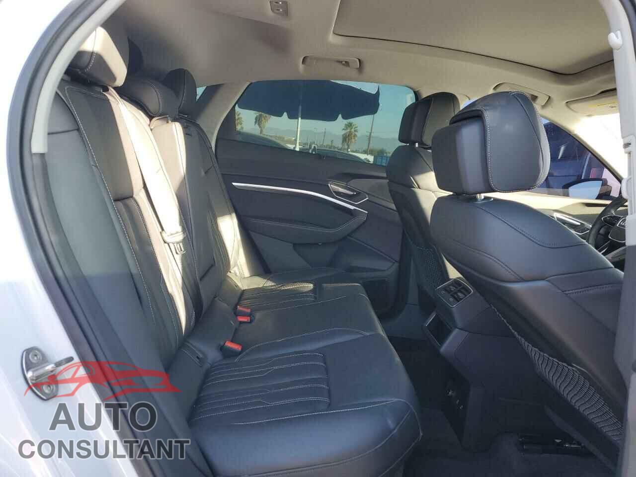 AUDI E-TRON 2022 - WA13AAGE2NB044248