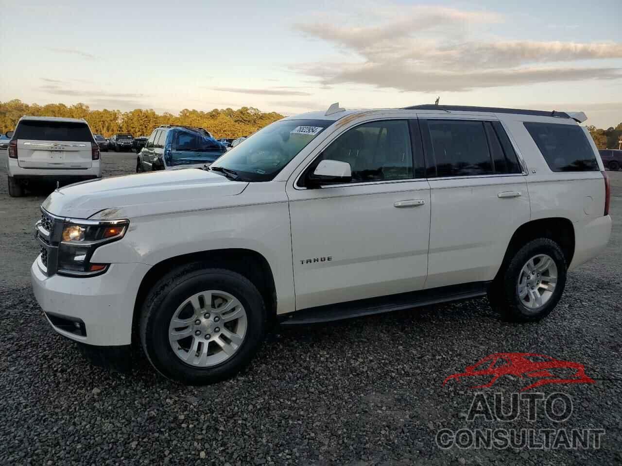 CHEVROLET TAHOE 2018 - 1GNSCBKC8JR242106