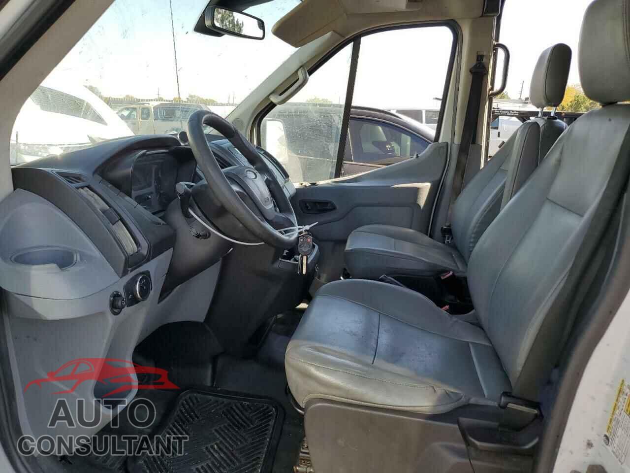 FORD TRANSIT 2017 - 1FTYR2CM5HKA45339