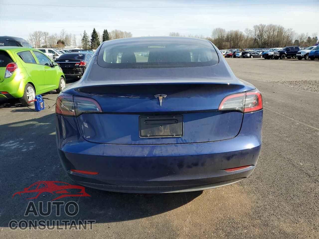TESLA MODEL 3 2023 - 5YJ3E1EA5PF605553