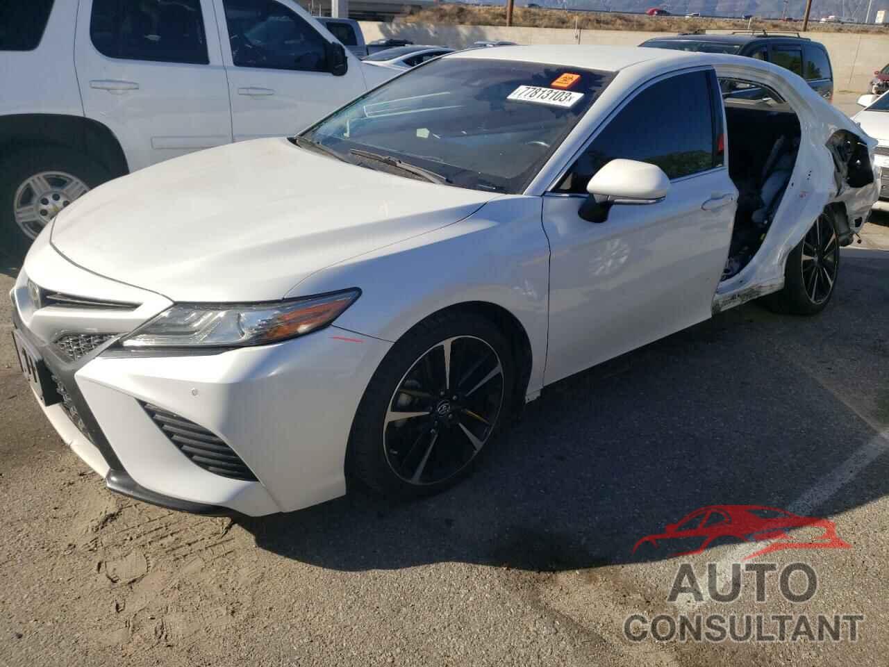 TOYOTA CAMRY 2018 - 4T1B61HK5JU076239