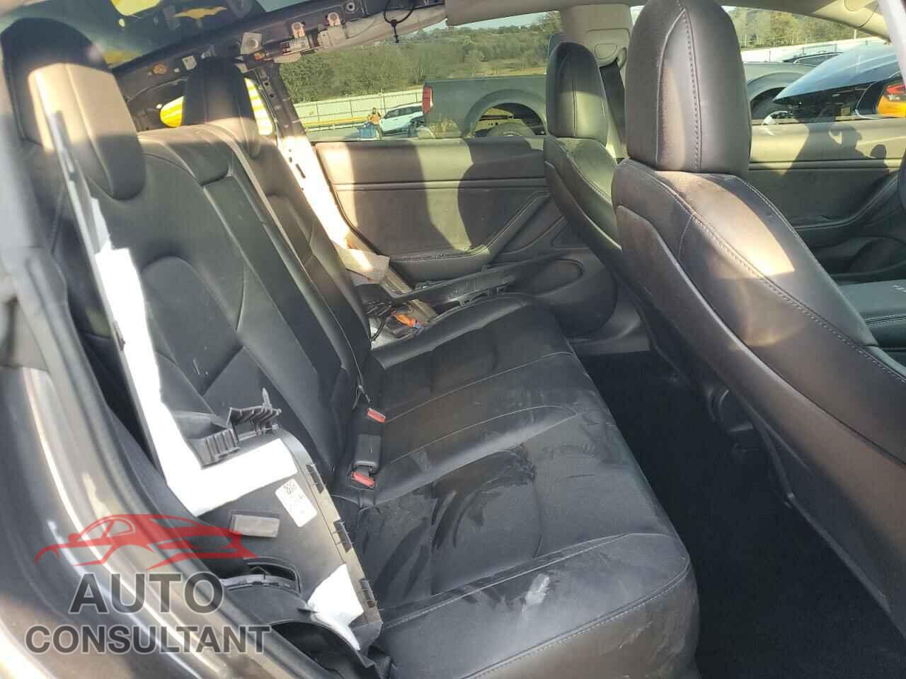 TESLA MODEL 3 2019 - 5YJ3E1EA6KF483455