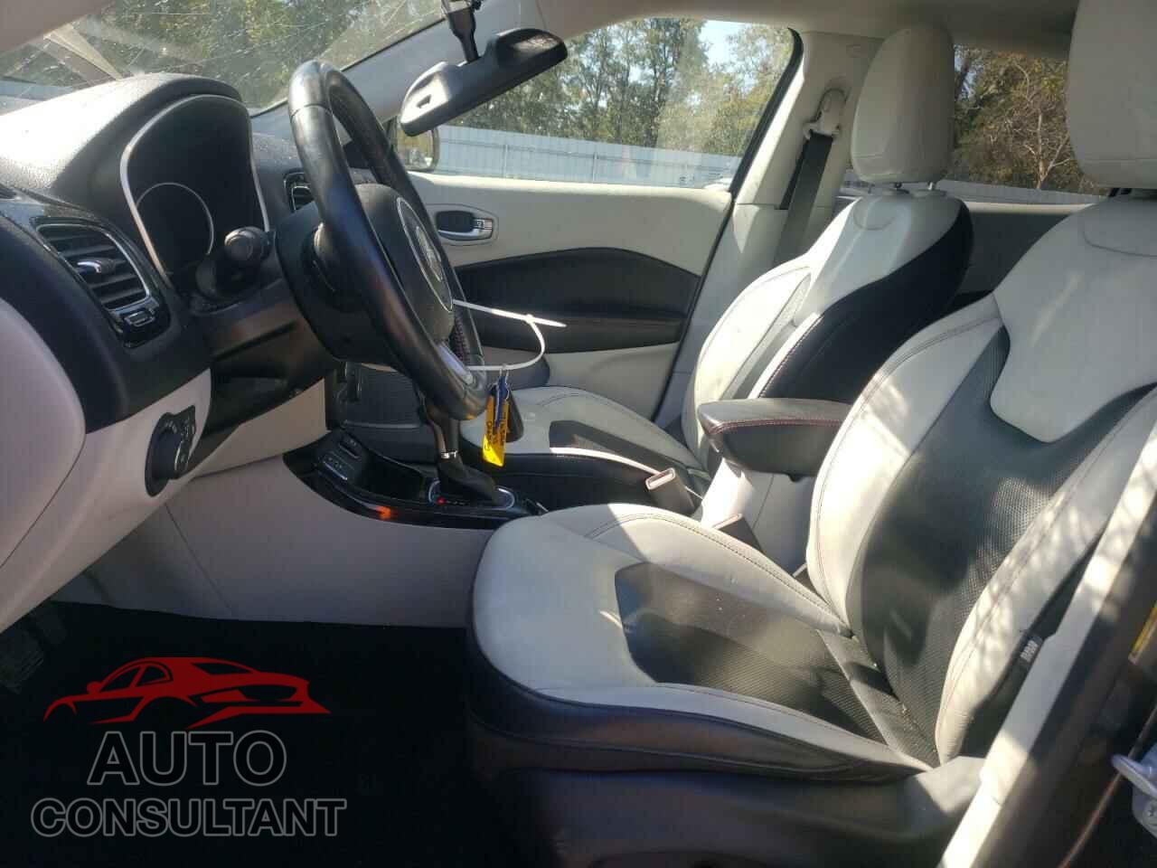 JEEP COMPASS 2018 - 3C4NJCCB9JT358770