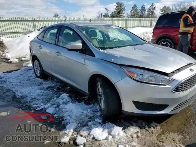 FORD FOCUS 2018 - 1FADP3F24JL299943