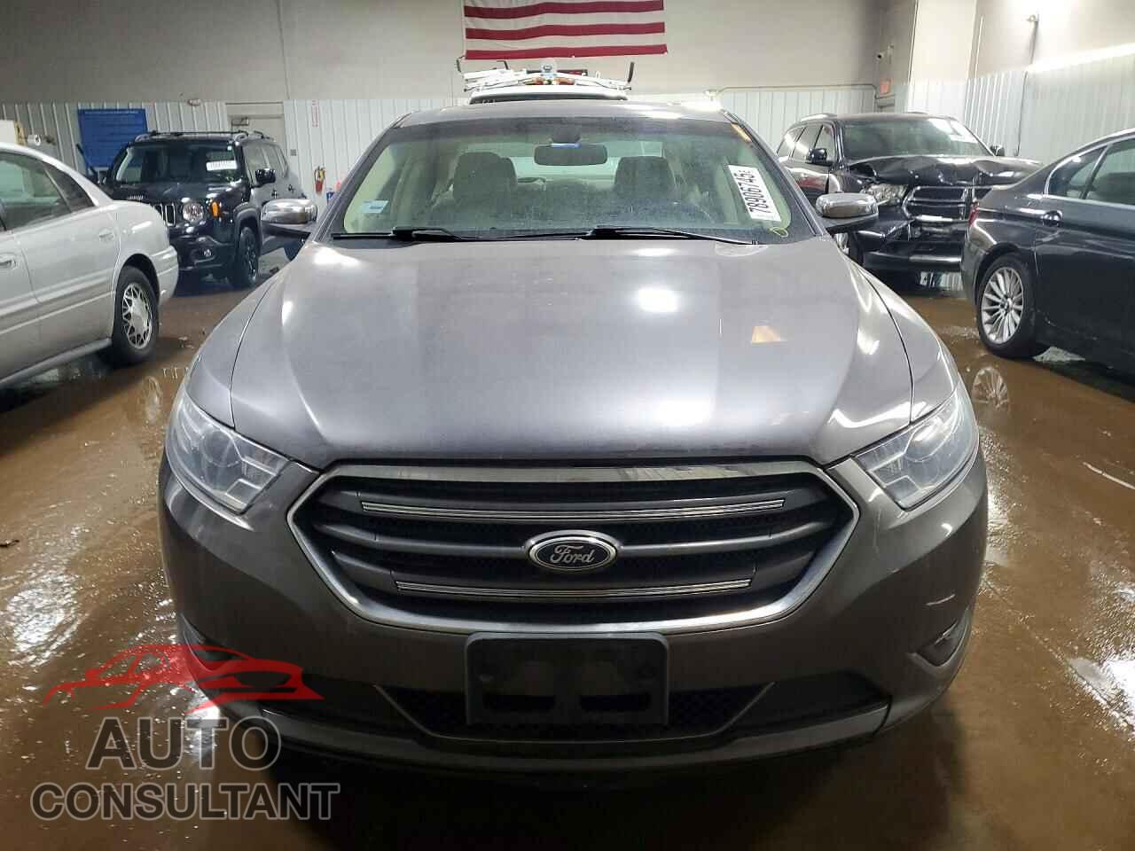 FORD TAURUS 2013 - 1FAHP2F8XDG231143