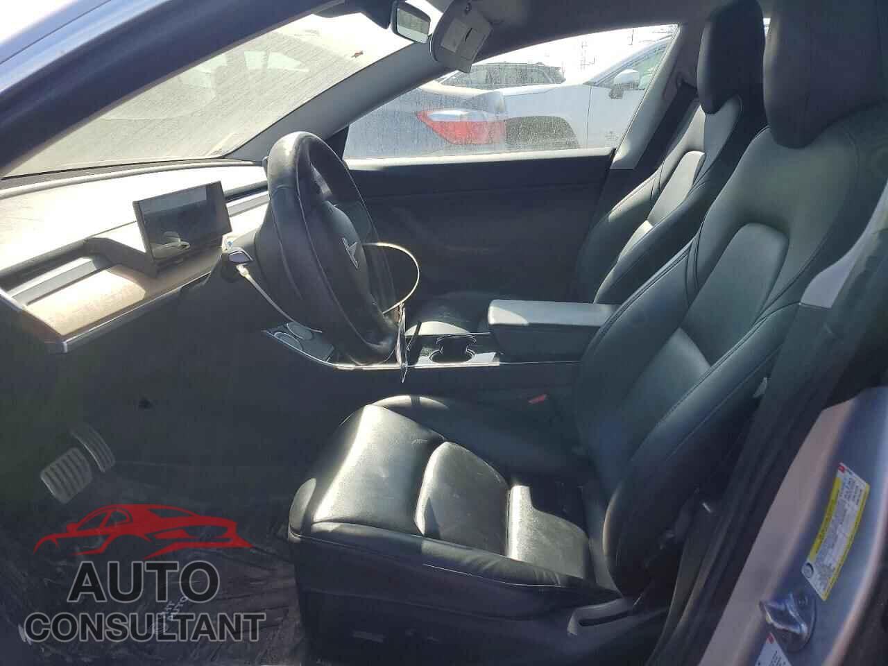 TESLA MODEL 3 2018 - 5YJ3E1EB9JF072042