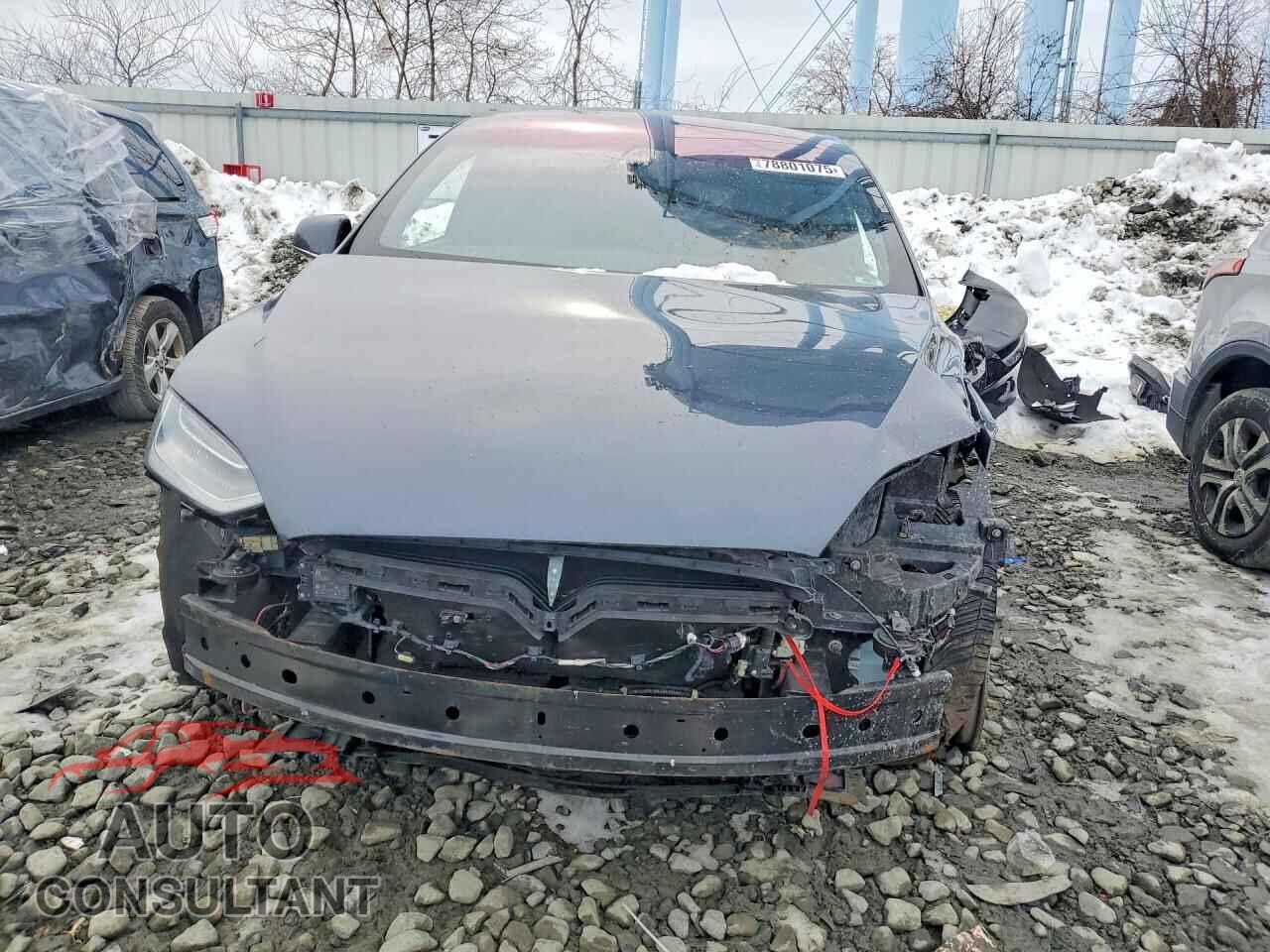 TESLA MODEL X 2017 - 5YJXCBE20HF066167