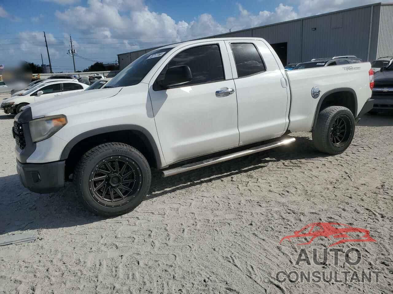 TOYOTA TUNDRA 2018 - 5TFRM5F15JX128607