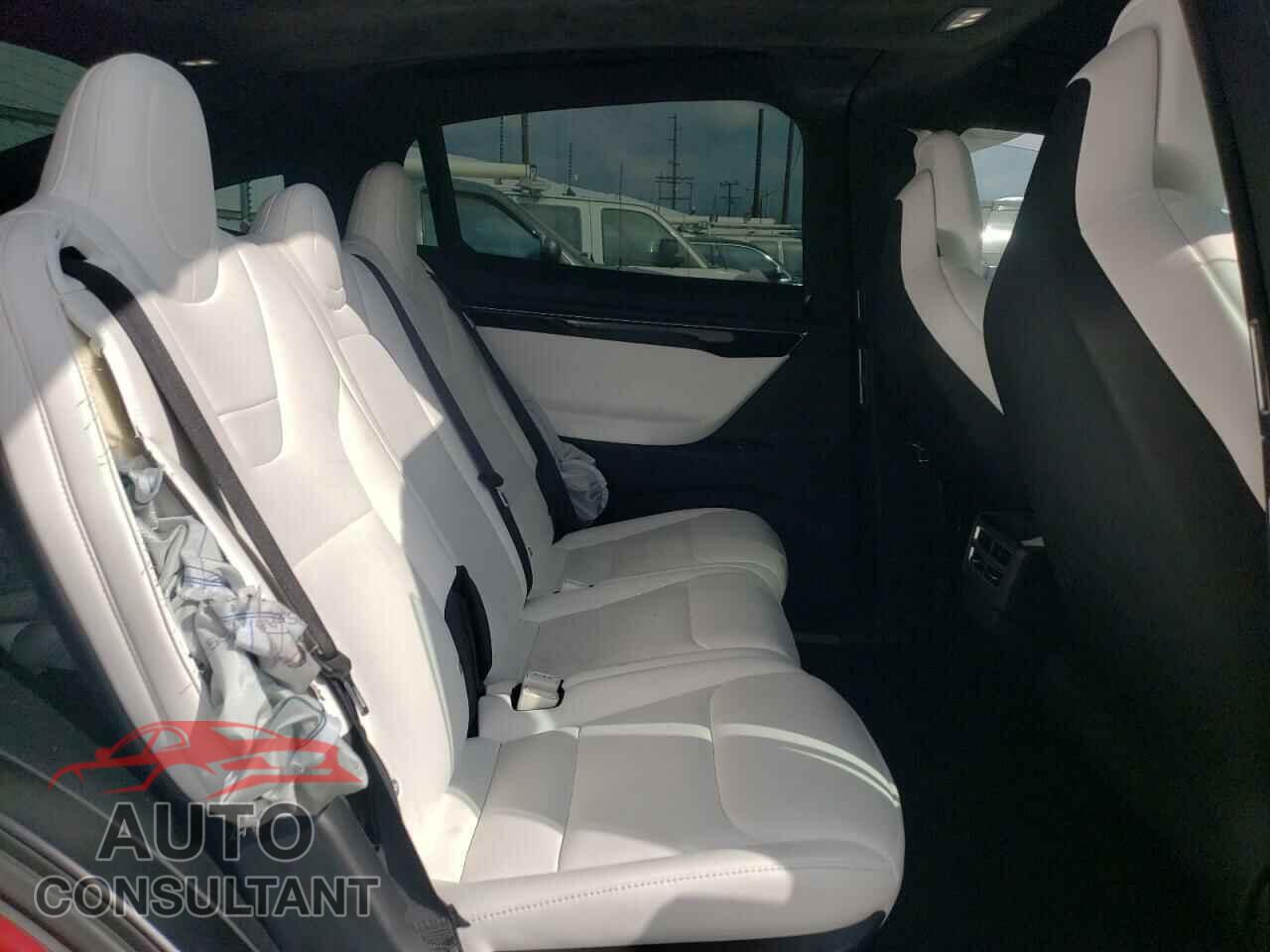 TESLA MODEL X 2017 - 5YJXCDE20HF060672