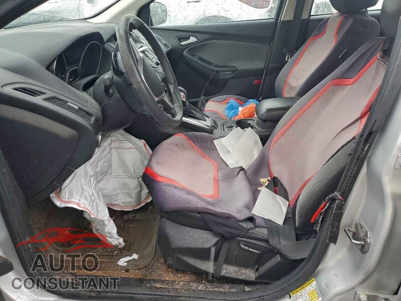 FORD FOCUS 2013 - 1FADP3F29DL182945
