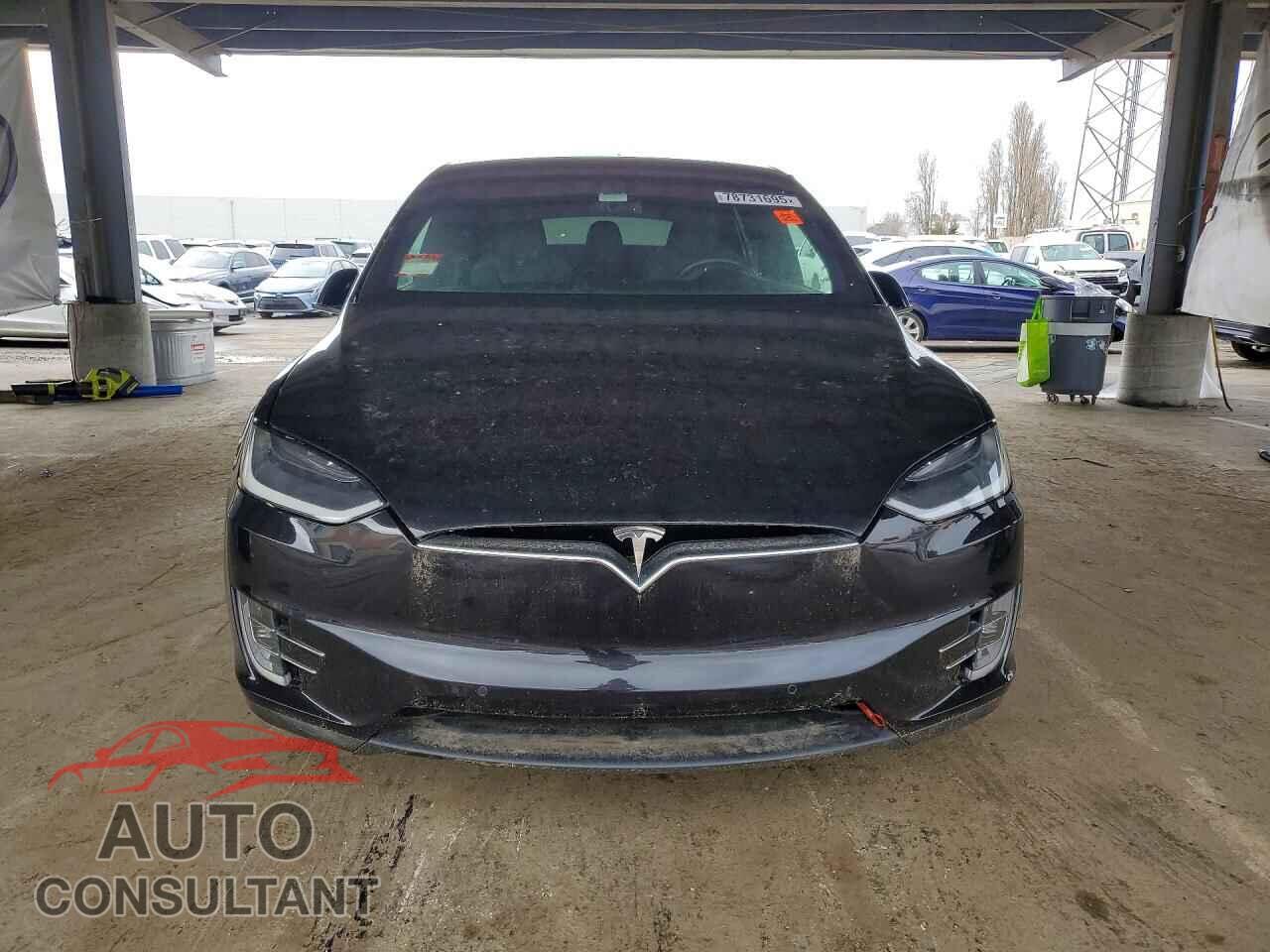 TESLA MODEL X 2016 - 5YJXCAE23GF001760