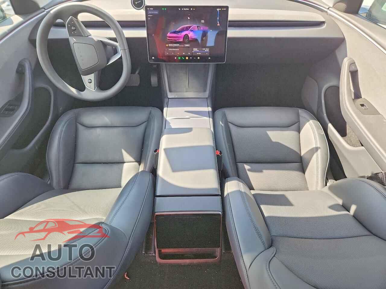 TESLA MODEL 3 2025 - 5YJ3E1EA4SF000755