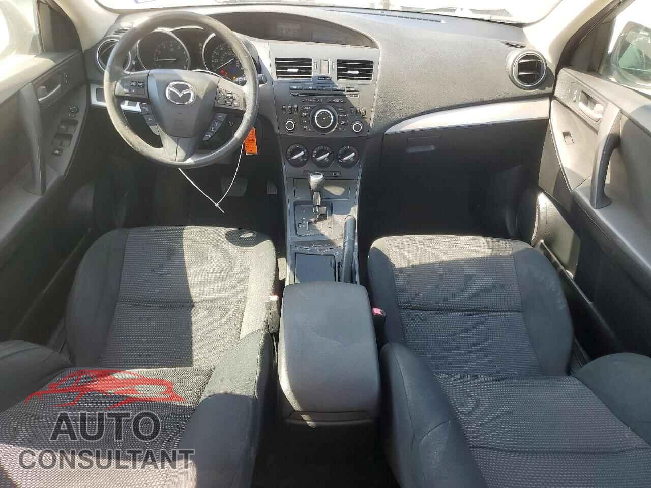 MAZDA 3 2013 - JM1BL1U75D1821799