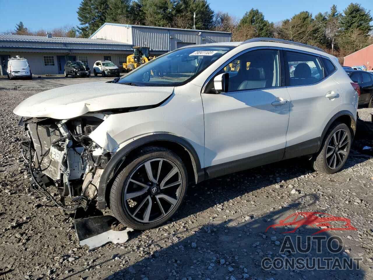 NISSAN ROGUE 2017 - JN1BJ1CR8HW102227