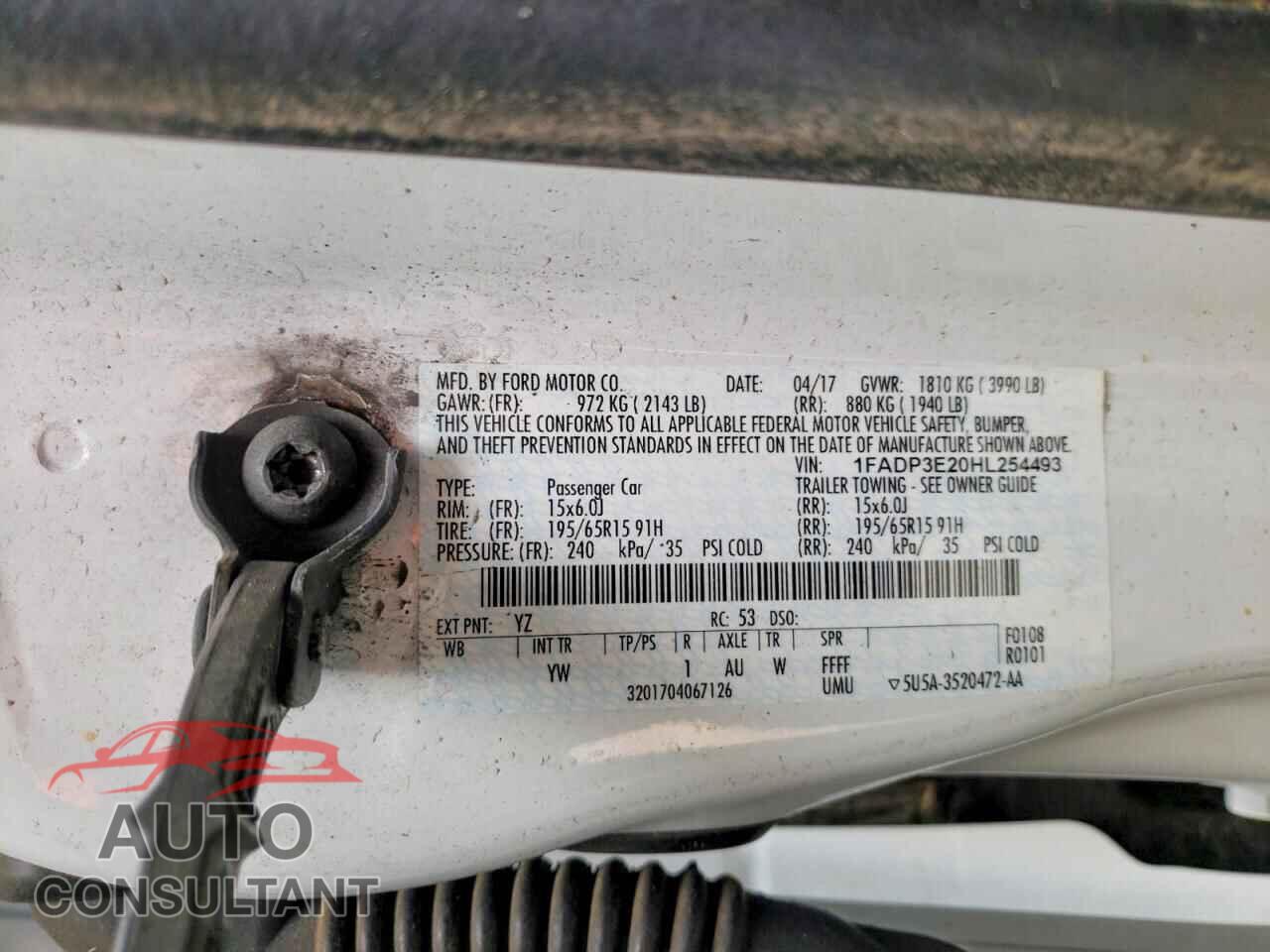 FORD FOCUS 2017 - 1FADP3E20HL254493