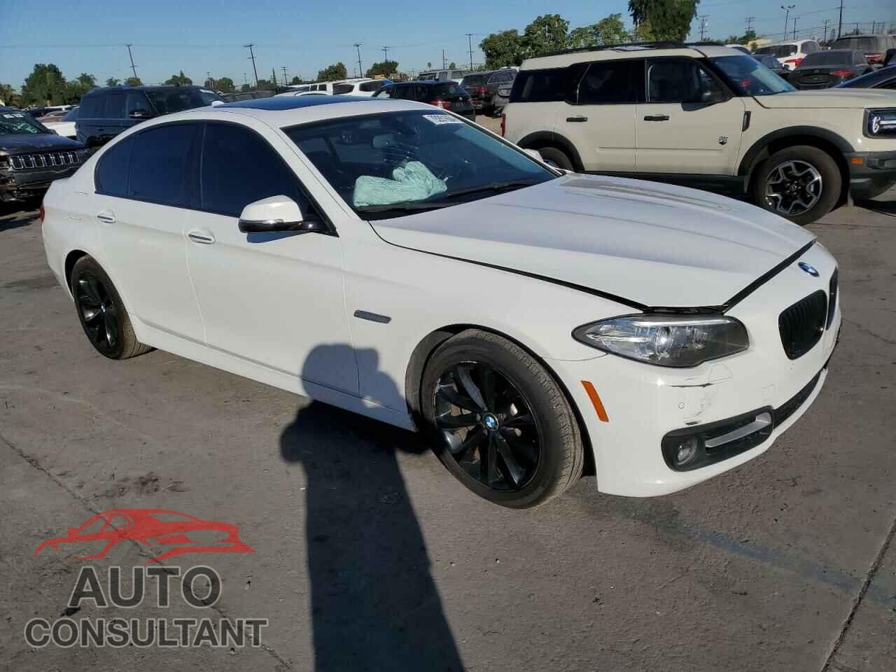 BMW 5 SERIES 2015 - WBA5A5C52FD515183