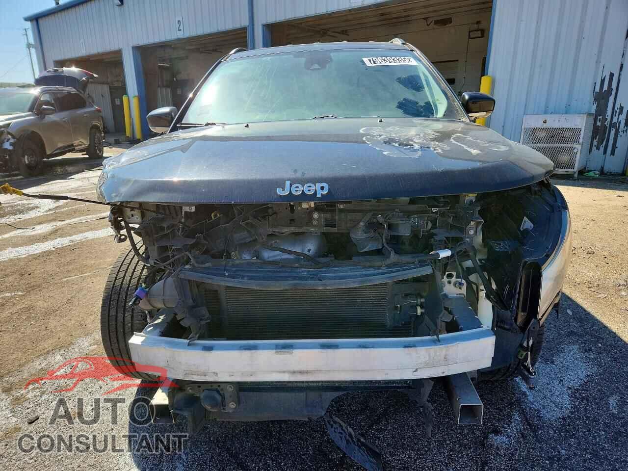 JEEP COMPASS 2018 - 3C4NJDCB9JT333910