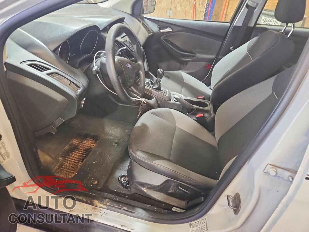 FORD FOCUS 2014 - 1FADP3E24EL346122