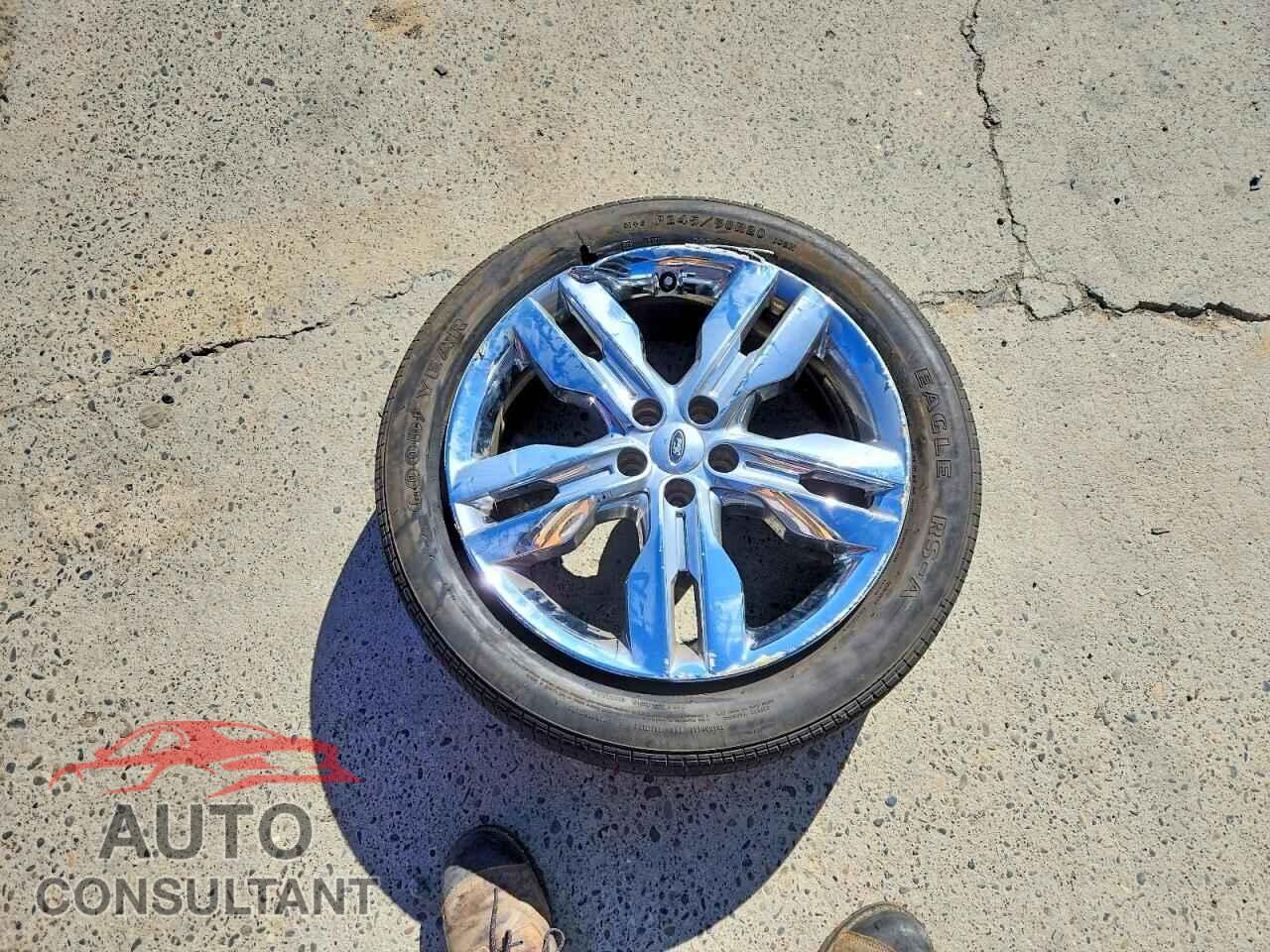 FORD EDGE 2013 - 2FMDK3JC8DBA17375