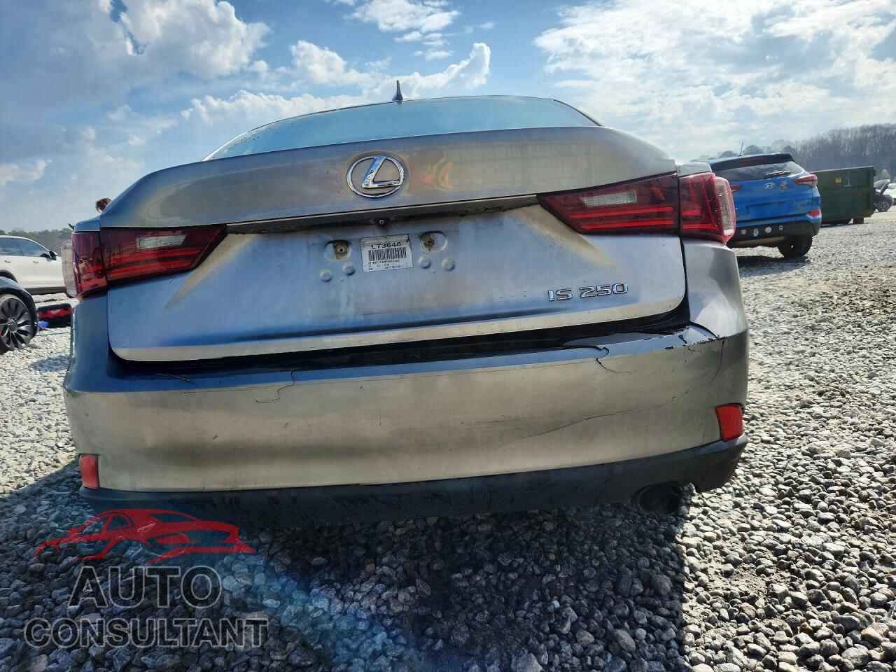LEXUS IS 2015 - JTHBF1D20F5075302