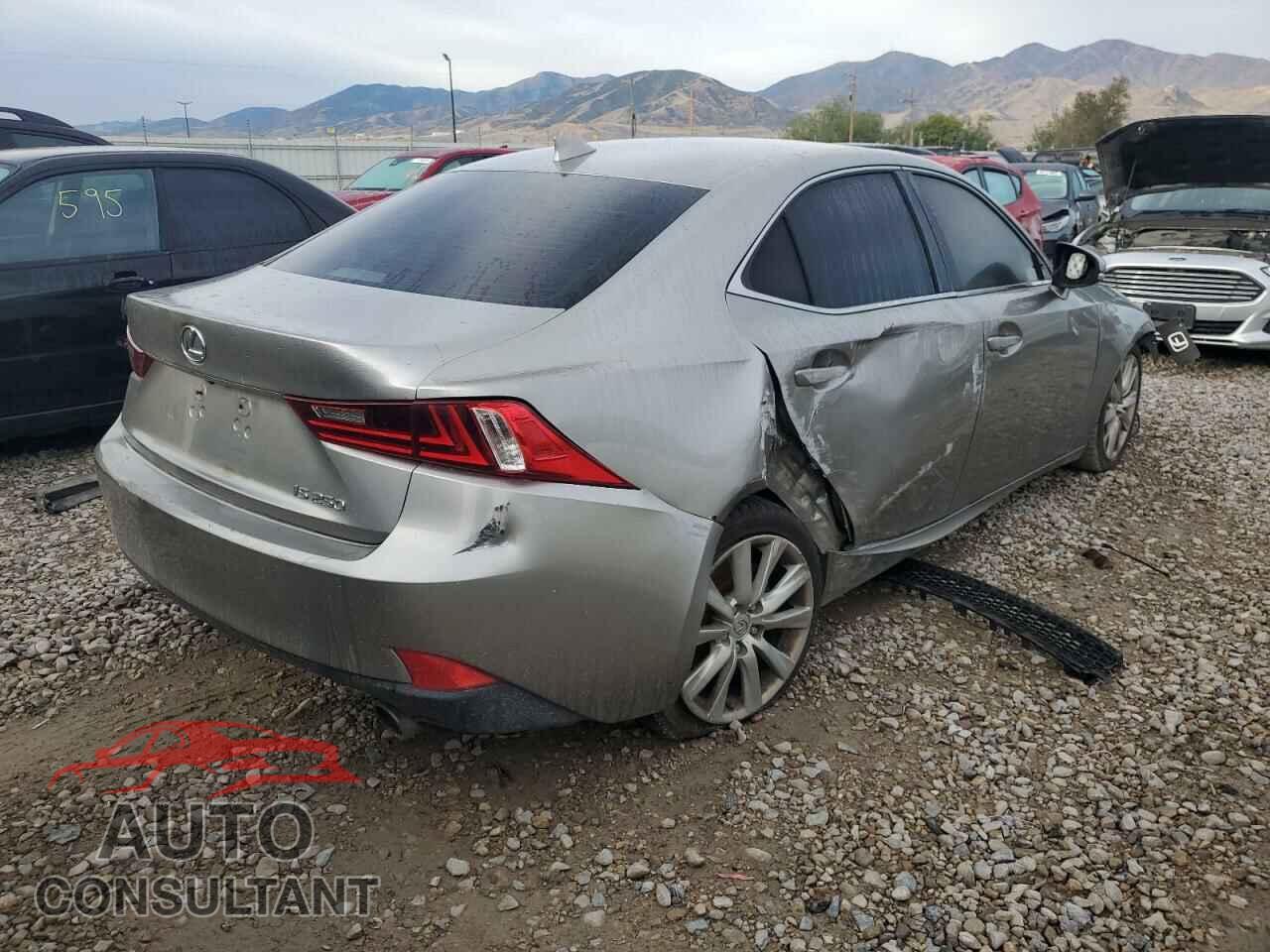 LEXUS IS 2014 - JTHBF1D22E5028044