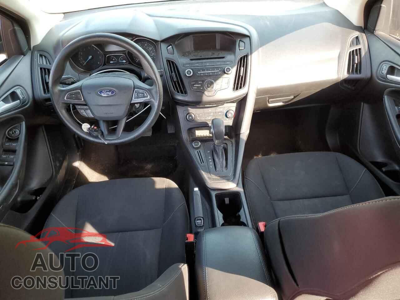 FORD FOCUS 2017 - 1FADP3F24HL268136