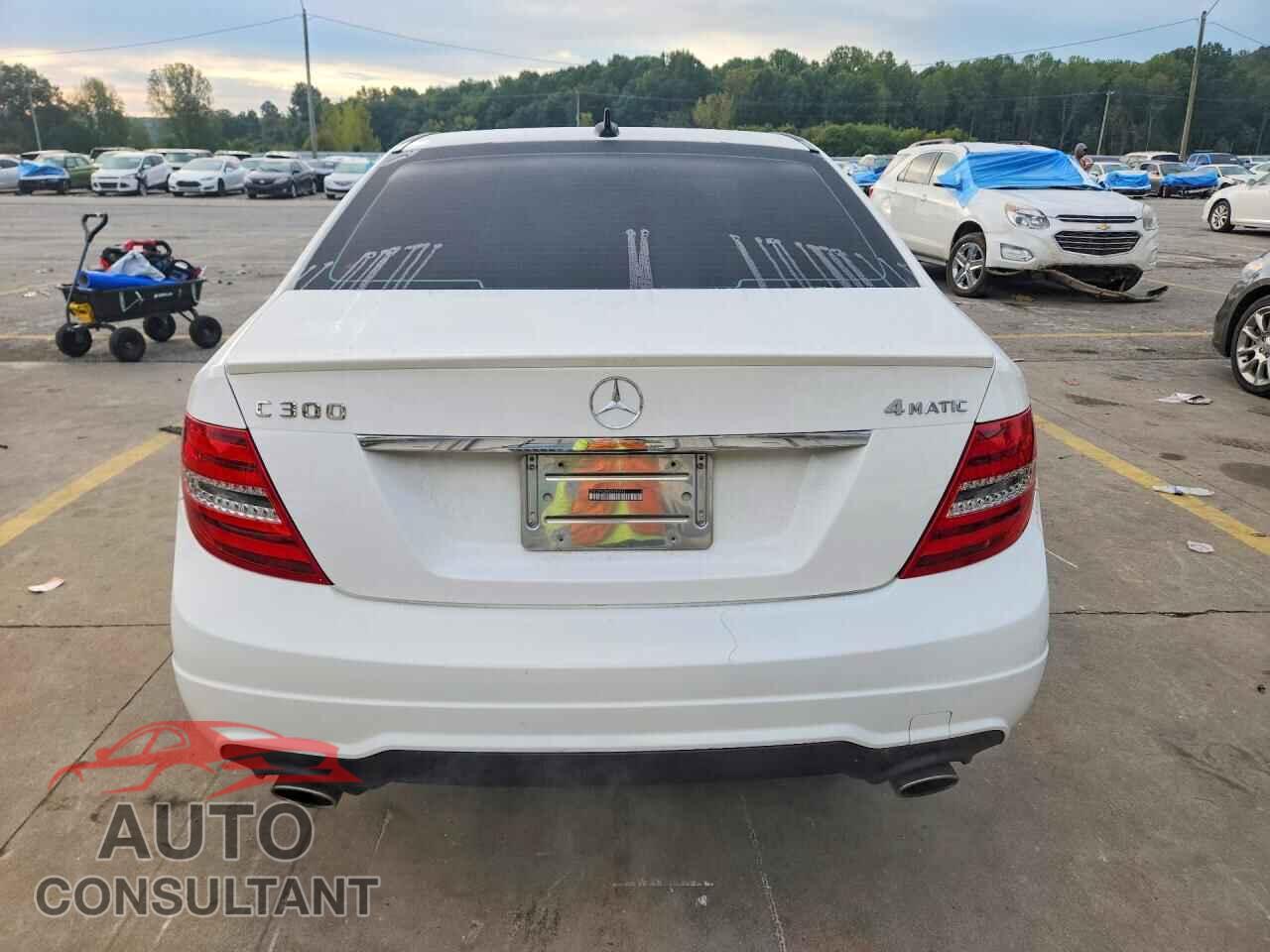 MERCEDES-BENZ C-CLASS 2013 - WDDGF8AB0DR280814