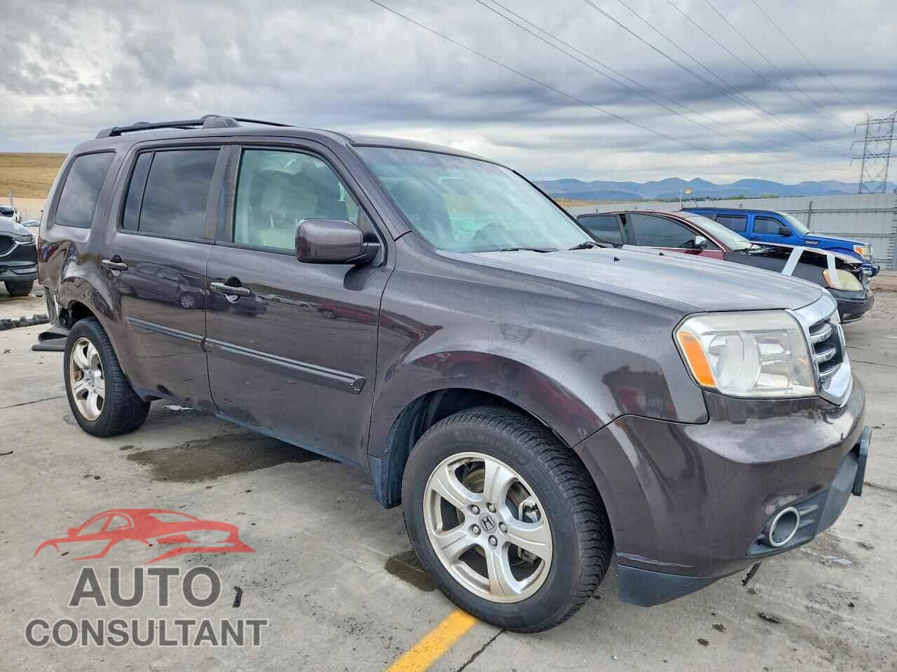 HONDA PILOT 2013 - 5FNYF4H59DB016830