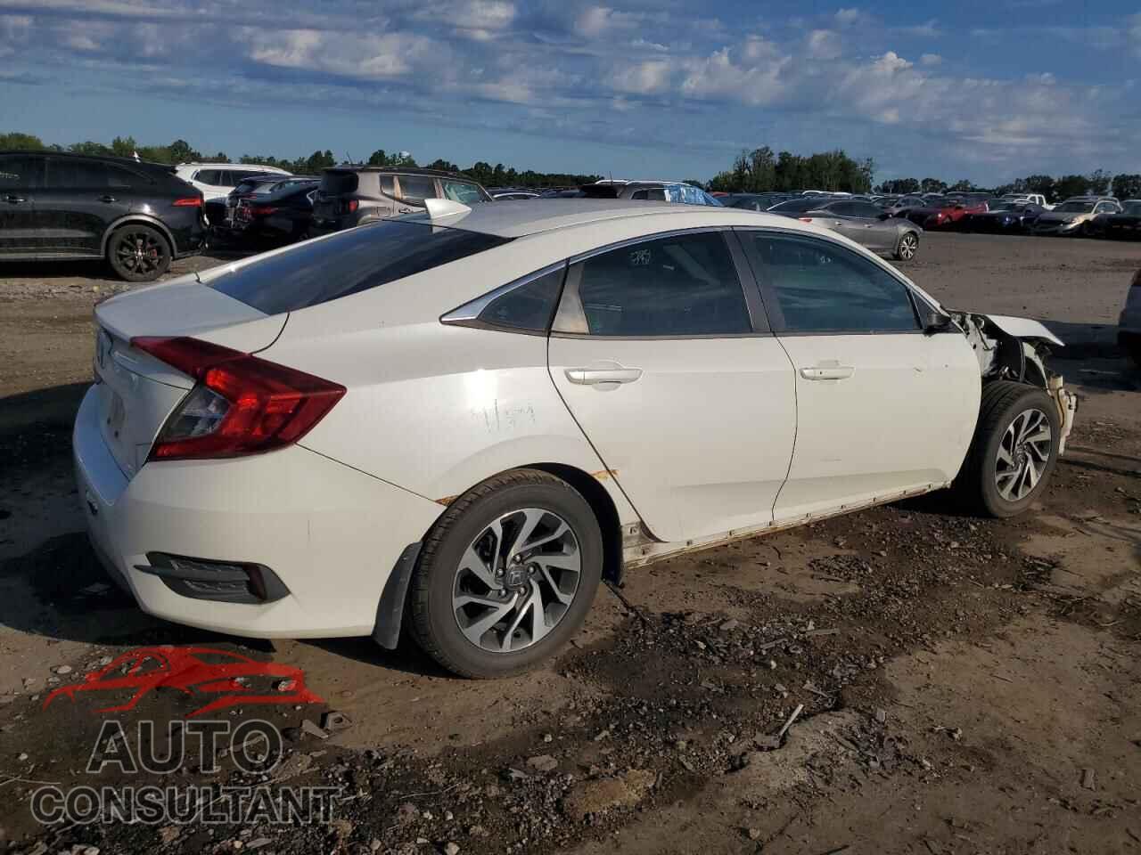 HONDA CIVIC 2017 - 2HGFC2F70HH520905