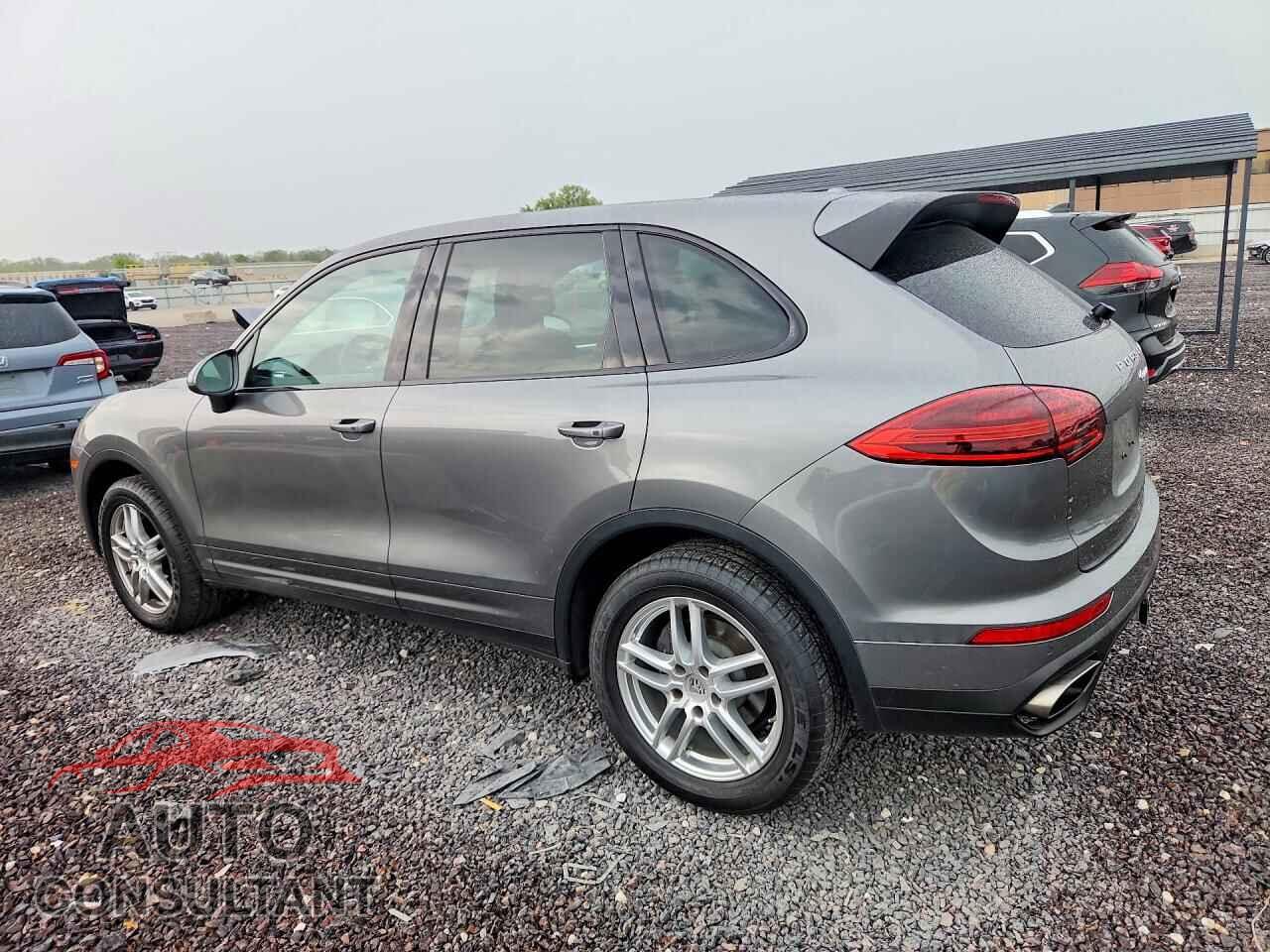 PORSCHE CAYENNE 2018 - WP1AA2A25JKA06443