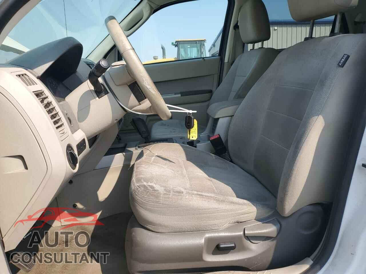 FORD ESCAPE 2010 - 1FMCU9D76AKB44022