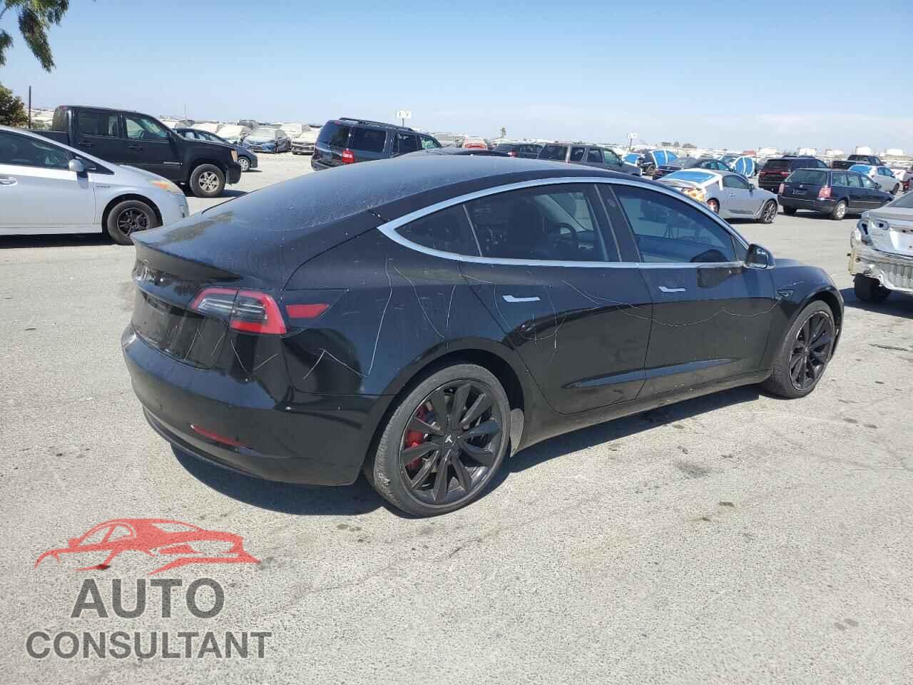TESLA MODEL 3 2018 - 5YJ3E1EA0JF060868