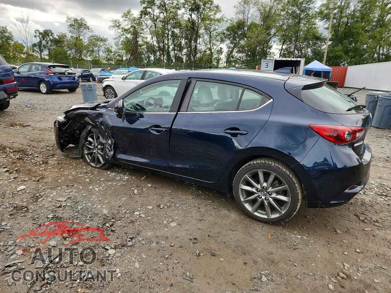 MAZDA 3 2018 - 3MZBN1M39JM202187