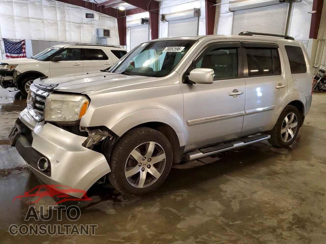 HONDA PILOT 2013 - 5FNYF4H93DB020679
