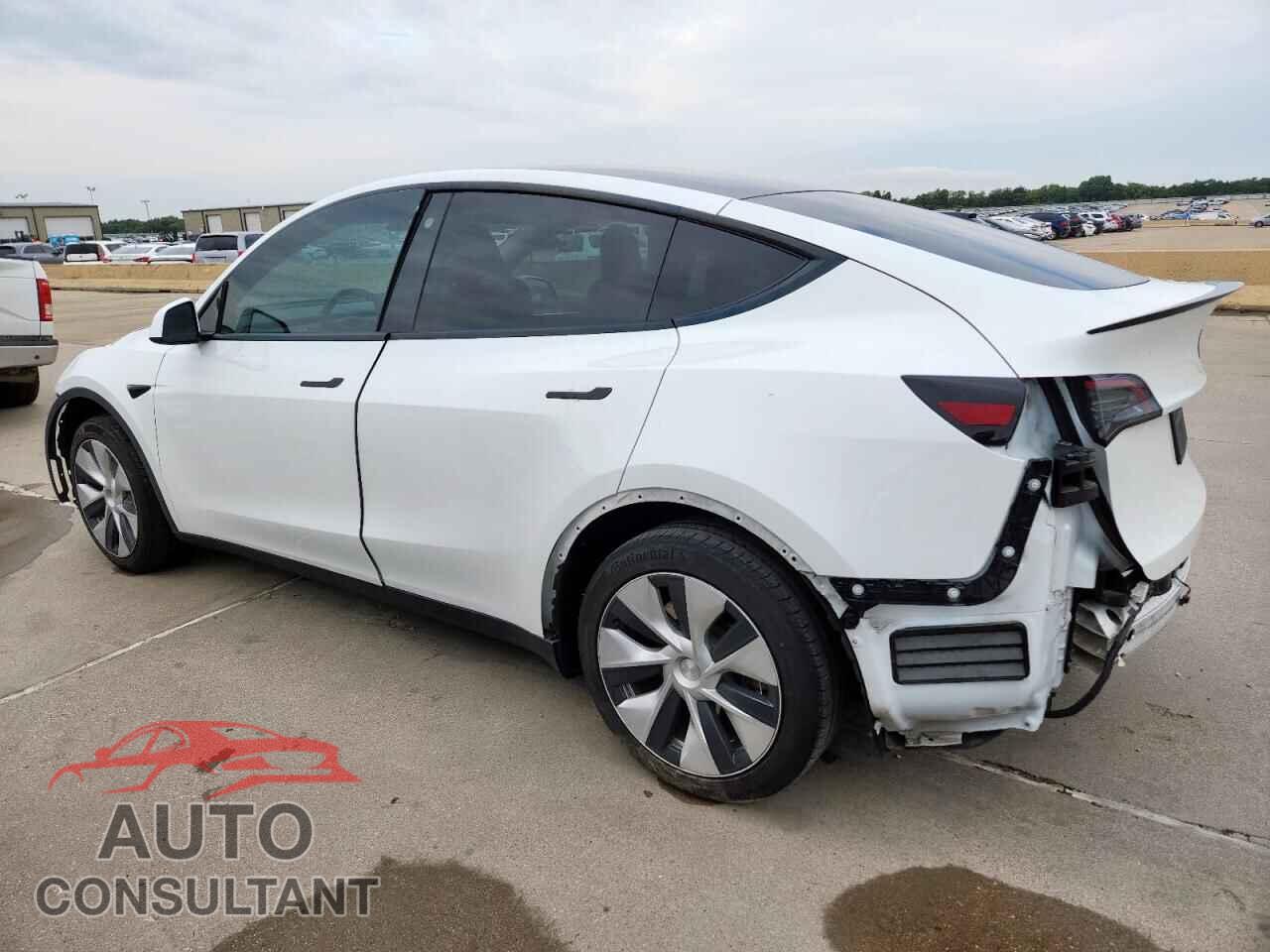TESLA MODEL Y 2023 - 7SAYGAEE9PF625147